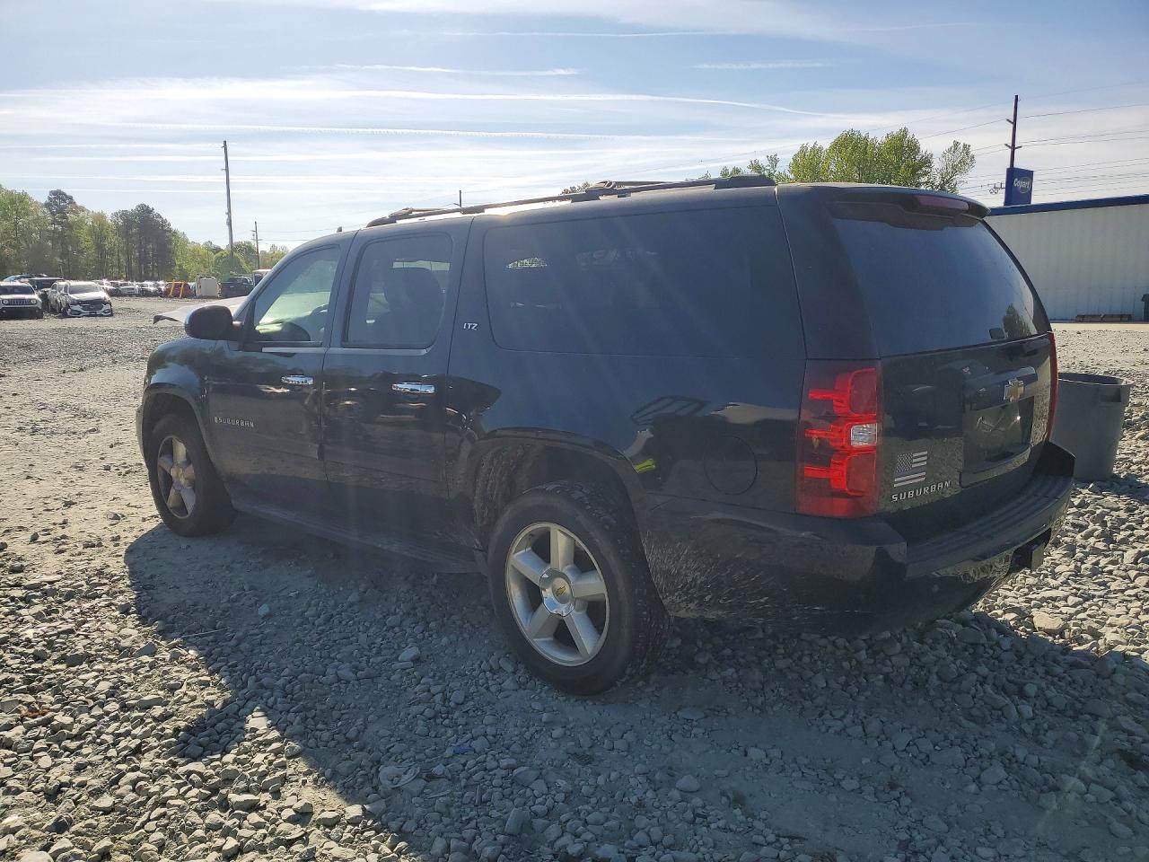 2007 CHEVROLET SUBURBAN K1500 photo 4