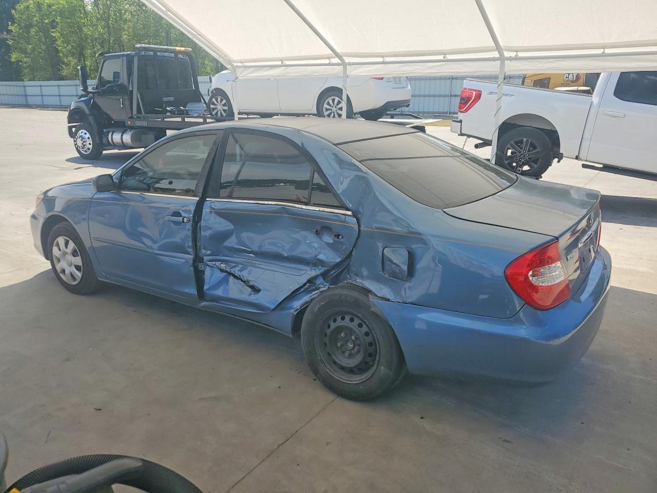 2003 TOYOTA CAMRY LE photo 4