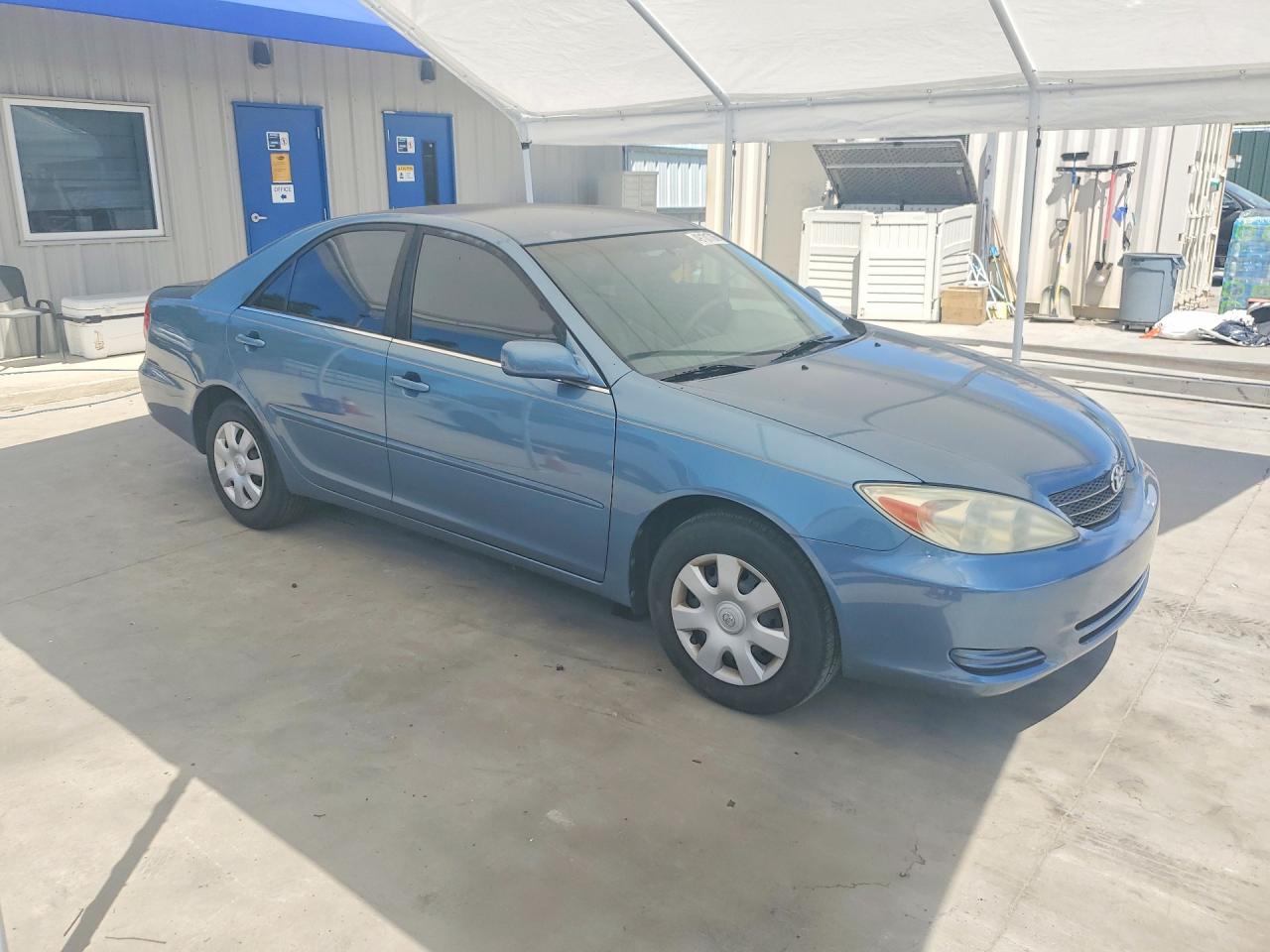 2003 TOYOTA CAMRY LE photo 10