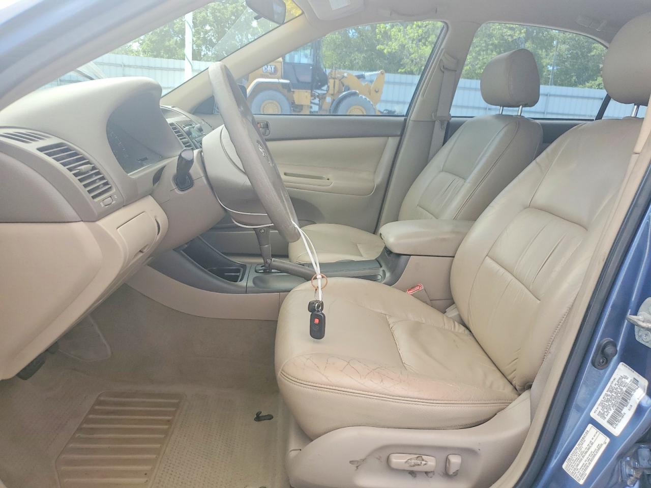 2003 TOYOTA CAMRY LE photo 19
