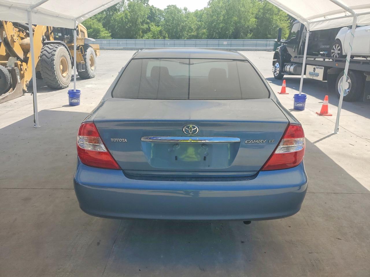 2003 TOYOTA CAMRY LE photo 16