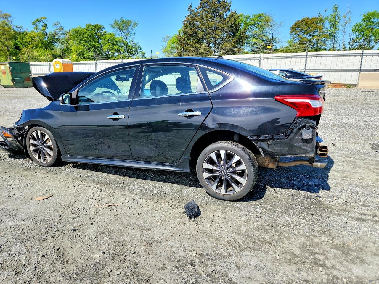 2017 NISSAN SENTRA SR photo 4