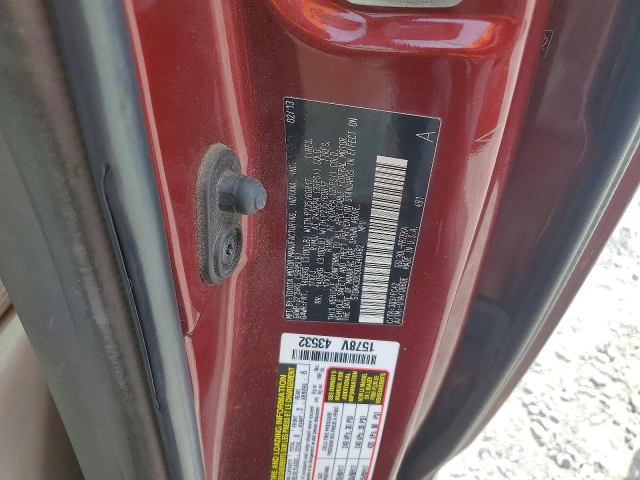 2013 TOYOTA SIENNA LE 8-PASSENGER photo 37