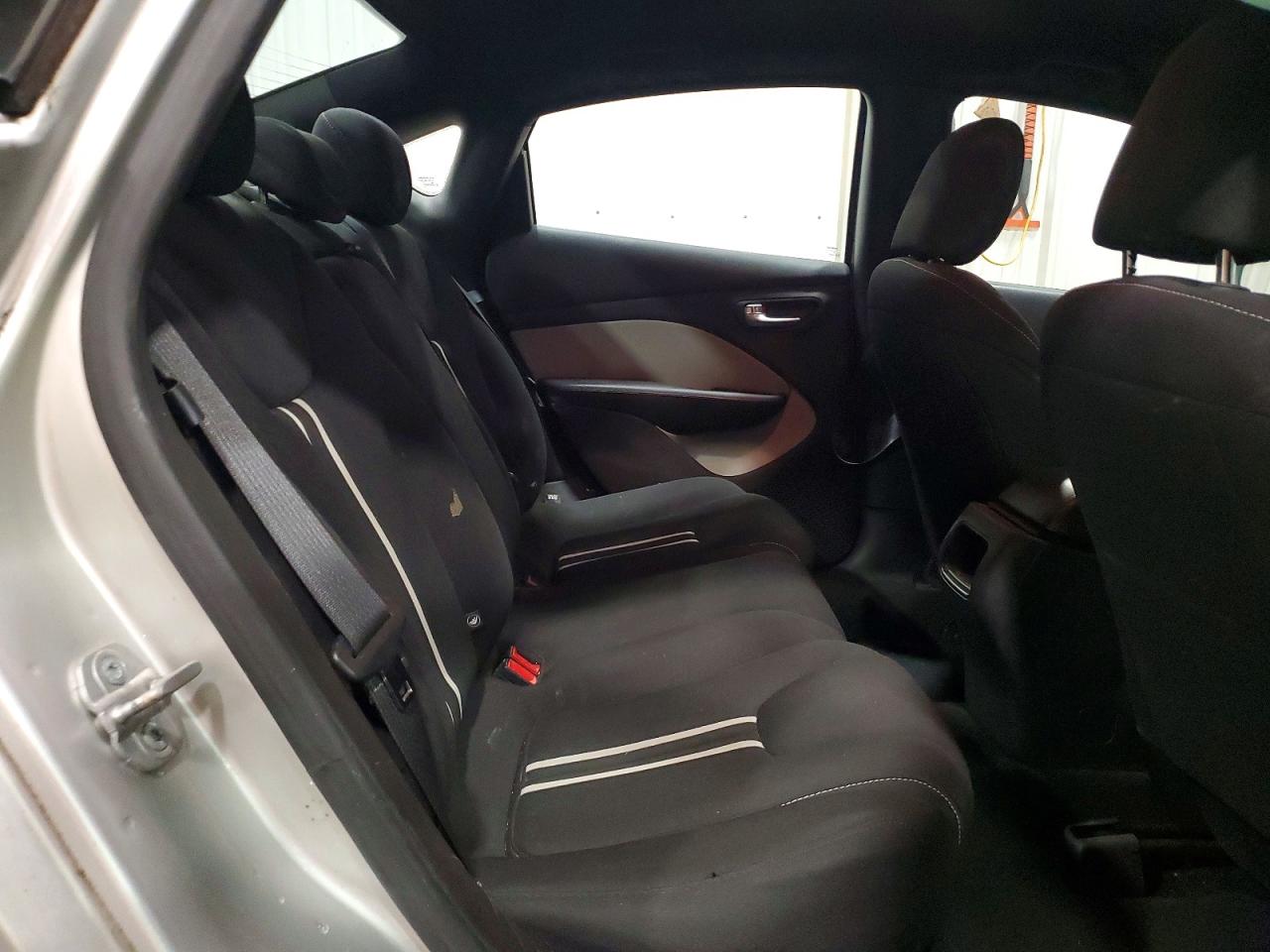 2013 DODGE DART SXT photo 19
