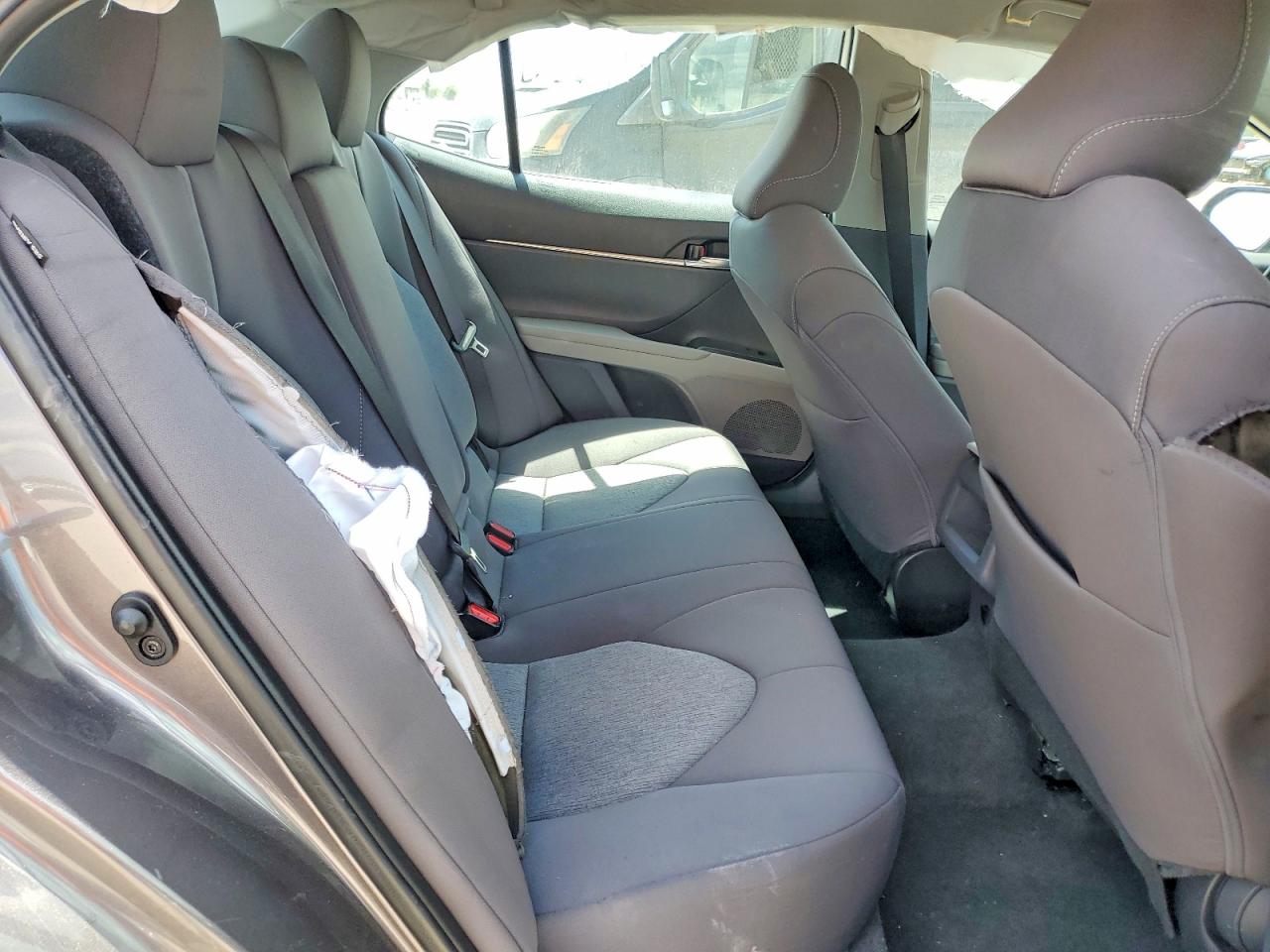 2024 TOYOTA CAMRY LE photo 28