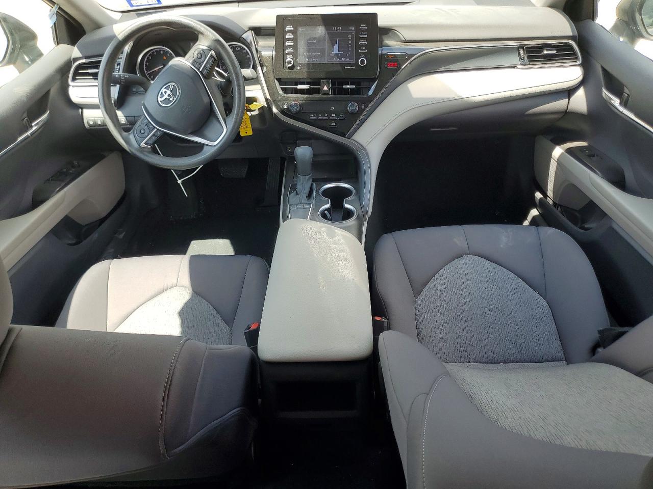 2024 TOYOTA CAMRY LE photo 22