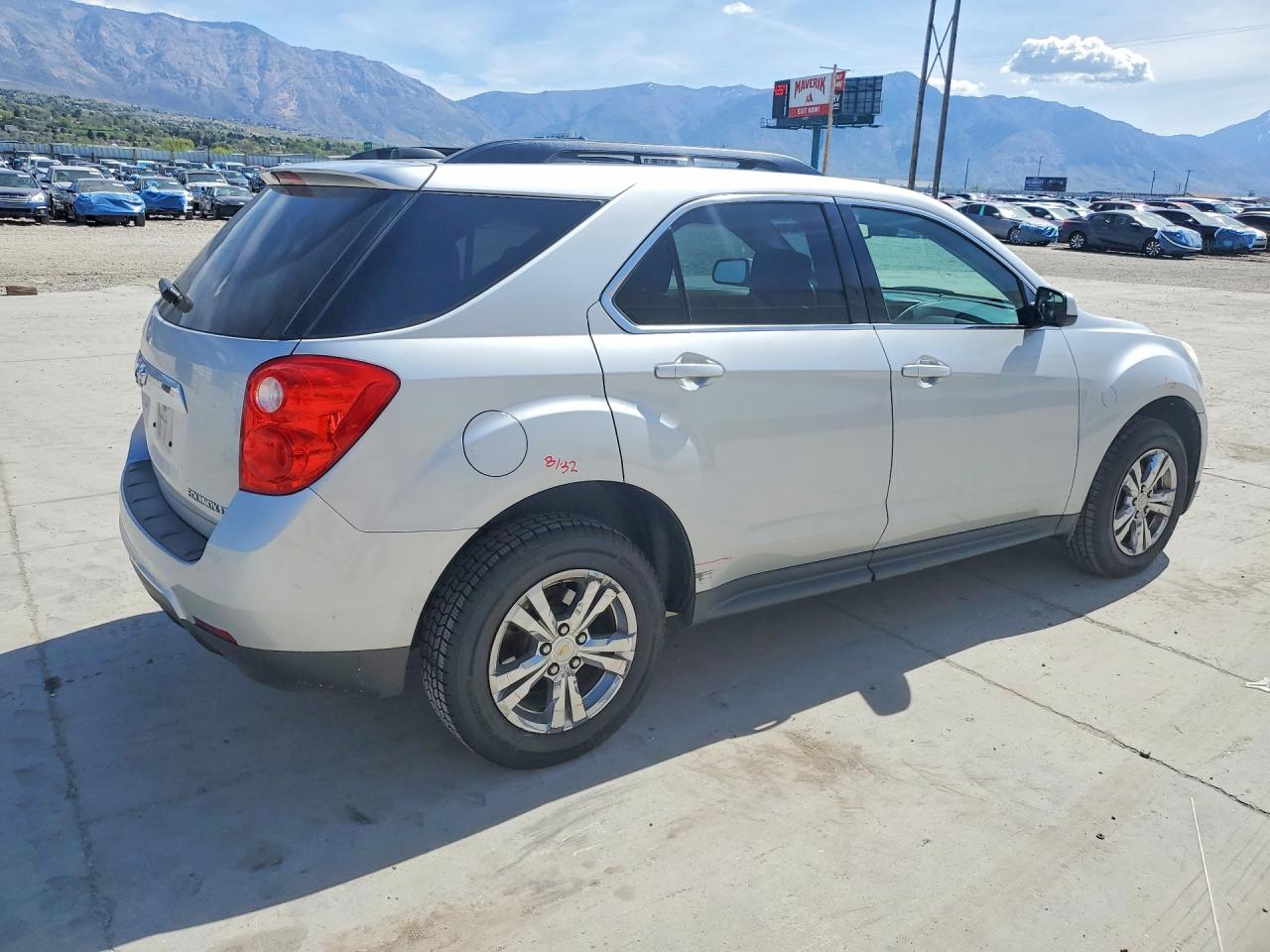 2015 CHEVROLET EQUINOX LT photo 5
