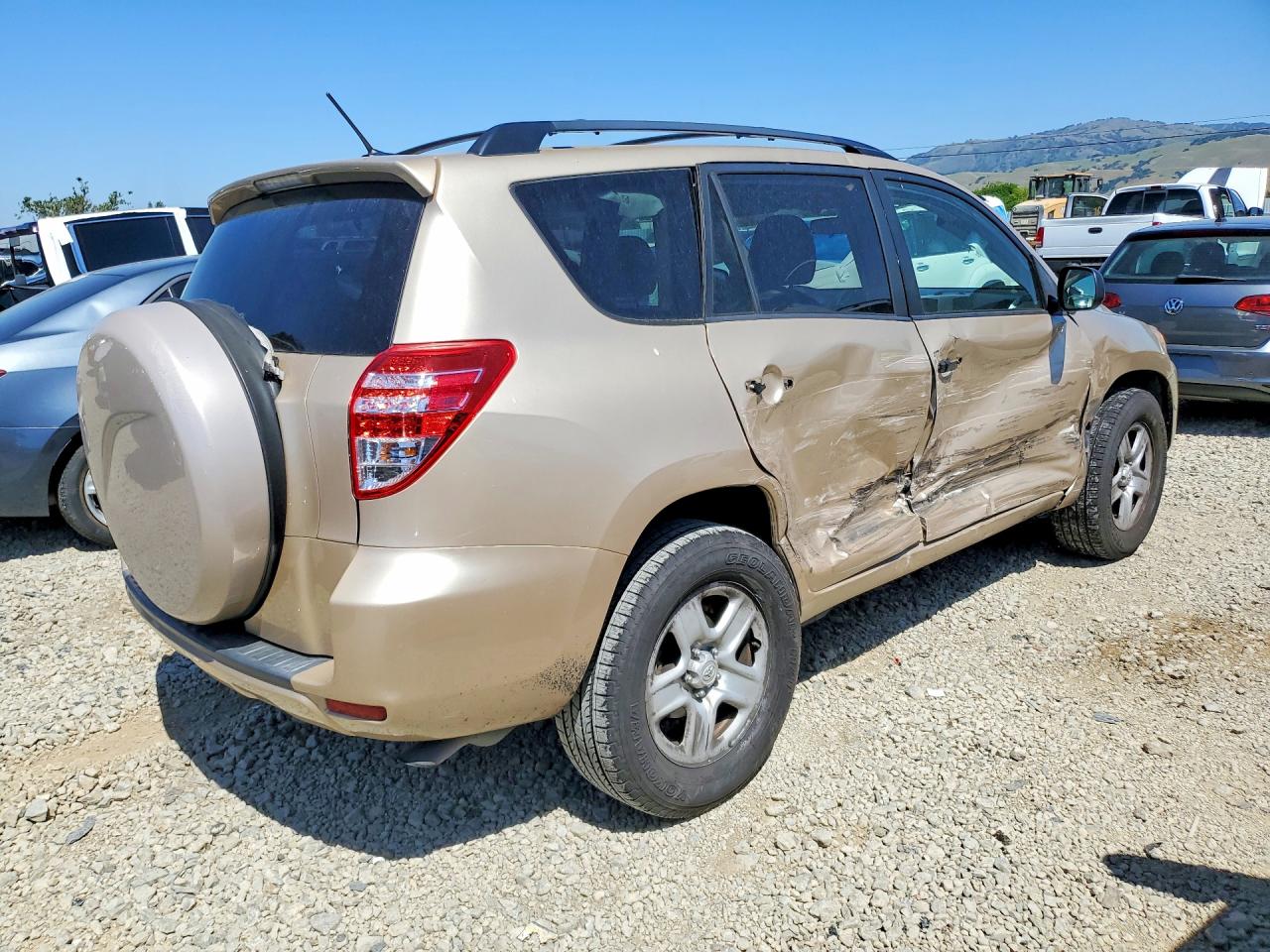 2010 TOYOTA RAV4 BASE photo 5