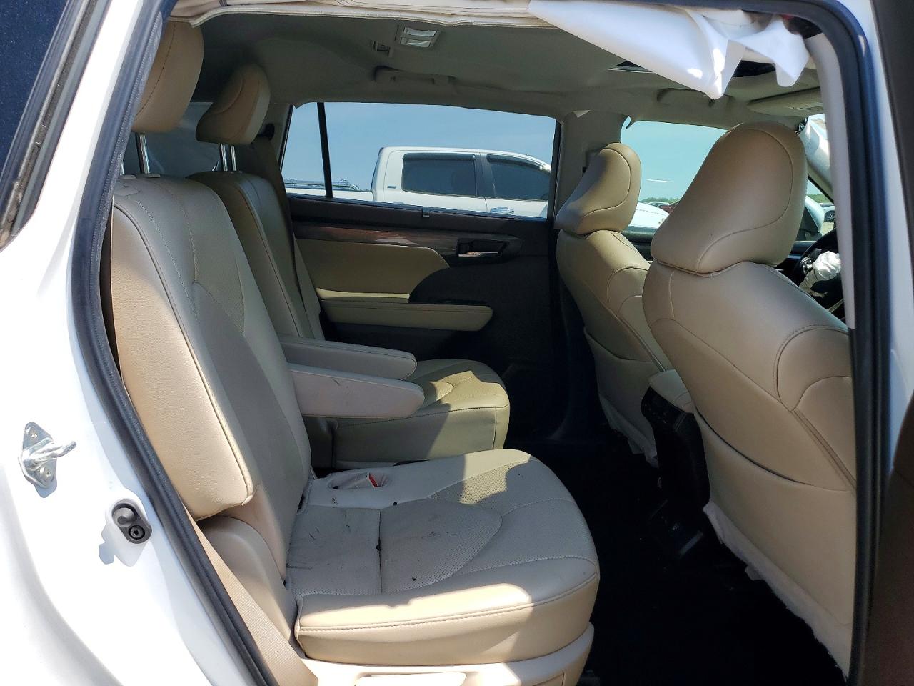 2022 TOYOTA HIGHLANDER HYBRID LIMITED photo 21