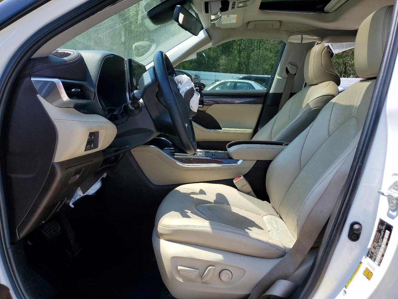 2022 TOYOTA HIGHLANDER HYBRID LIMITED photo 13