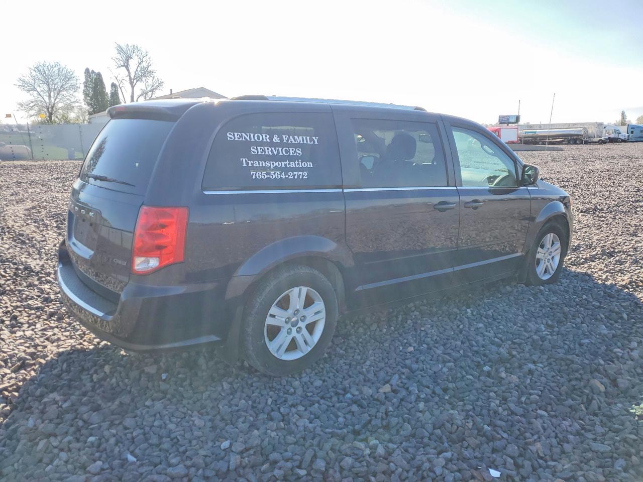 2013 DODGE GRAND CARAVAN CREW photo 3