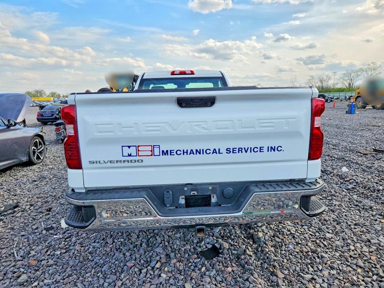 2023 CHEVROLET SILVERADO C1500 photo 11
