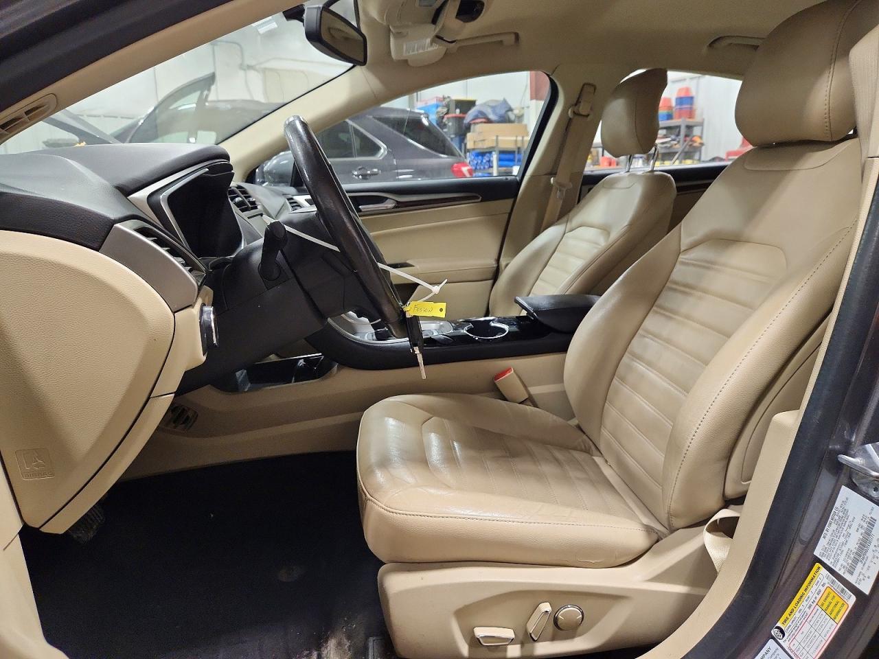 2014 FORD FUSION SE photo 7