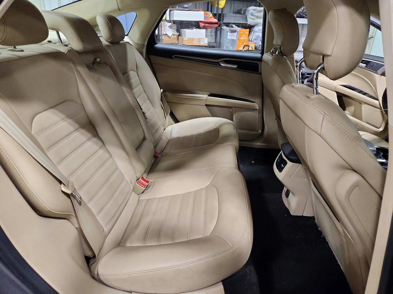 2014 FORD FUSION SE photo 10