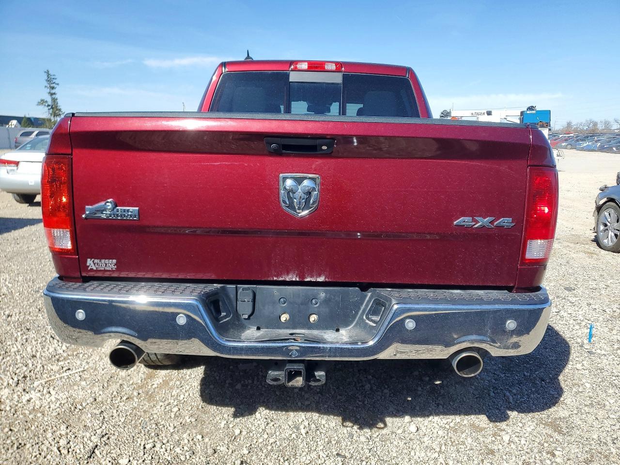 2017 RAM 1500 SLT photo 6