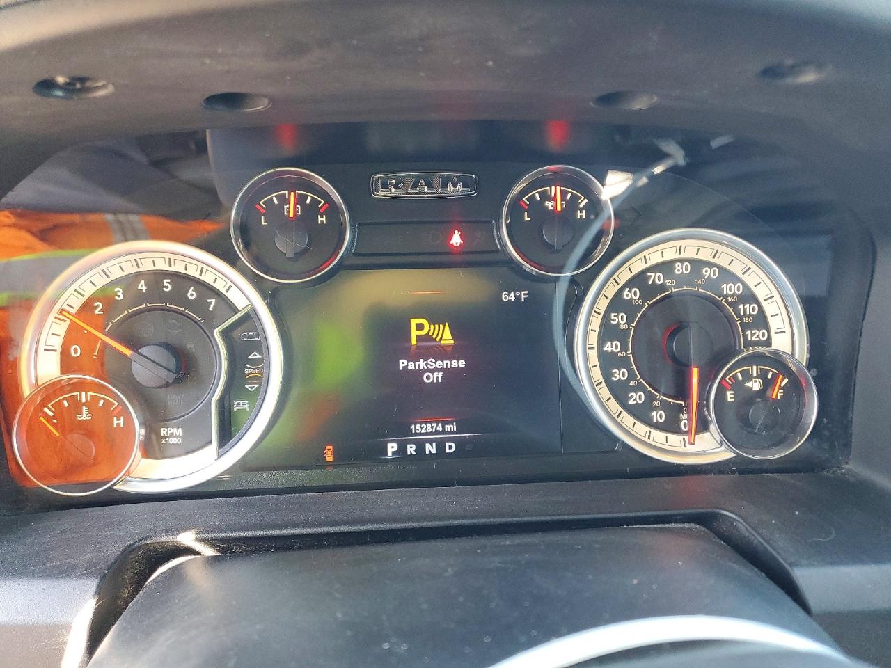 2017 RAM 1500 SLT photo 9