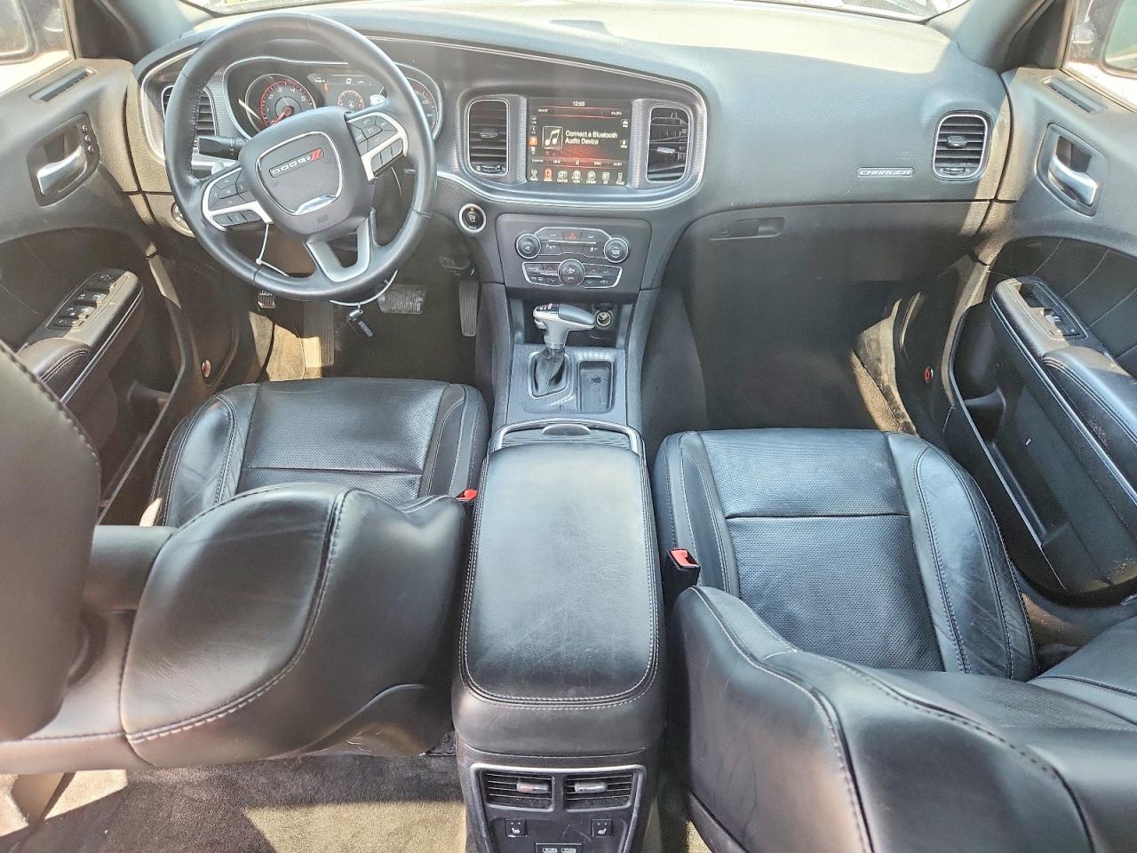 2016 DODGE CHARGER SXT photo 15