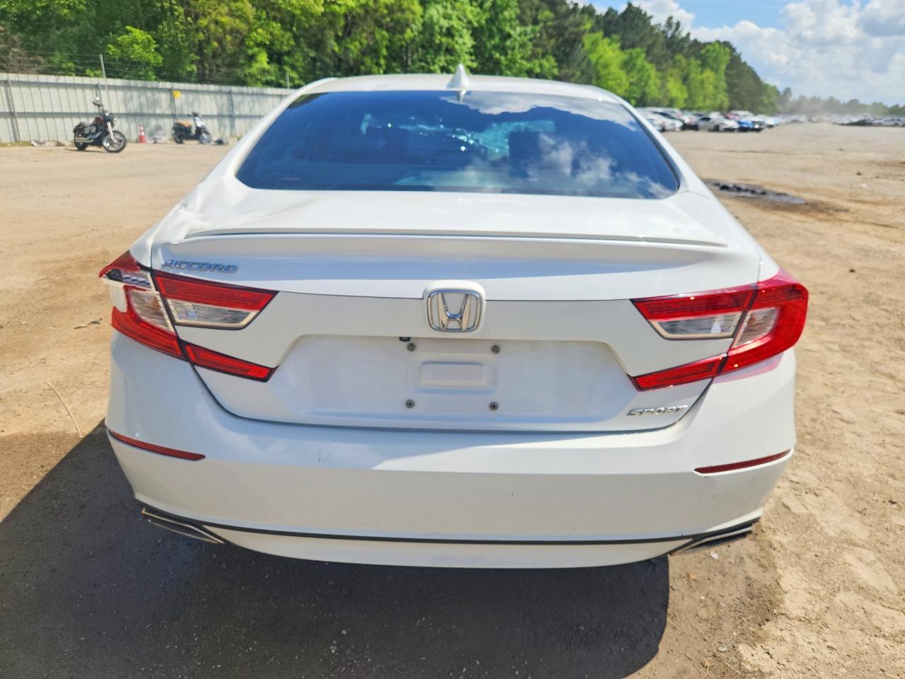 2018 HONDA ACCORD SPORT photo 11