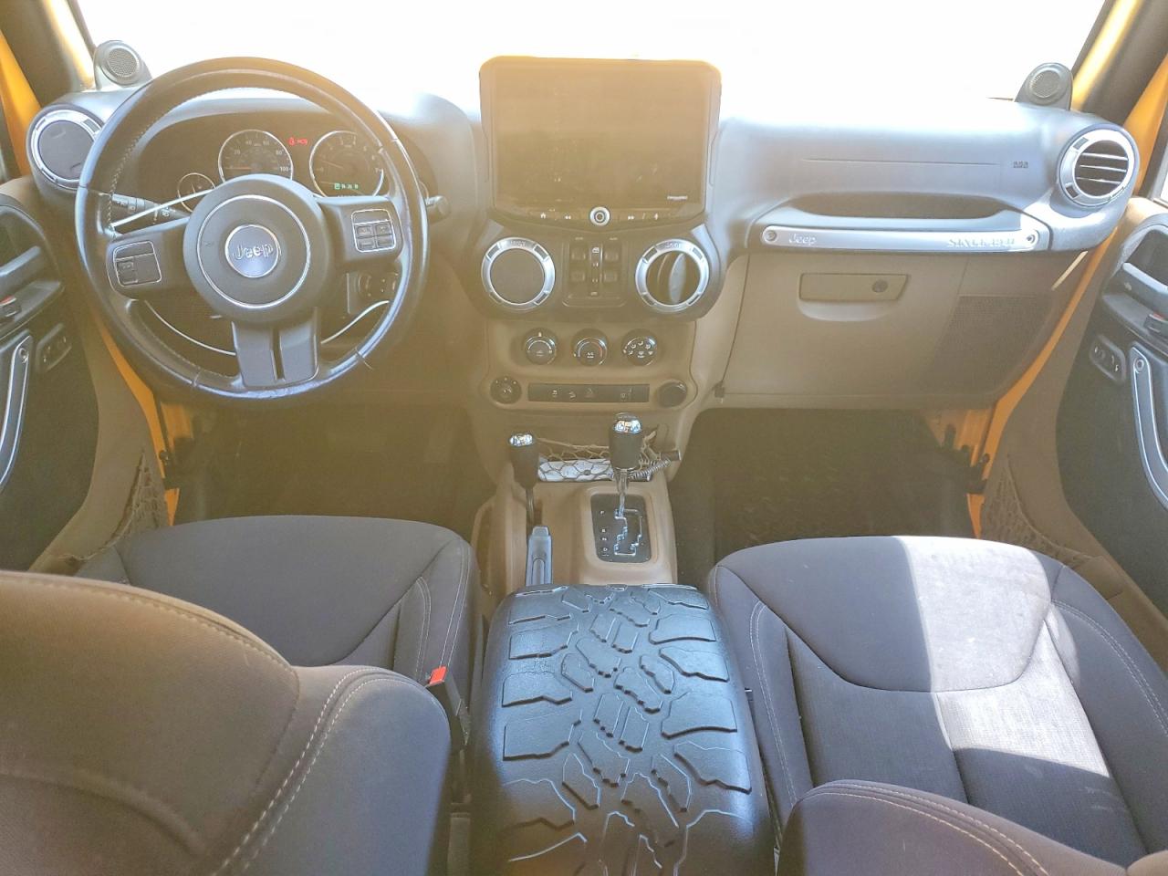 2013 JEEP WRANGLER UNLIMITED SAHARA photo 22