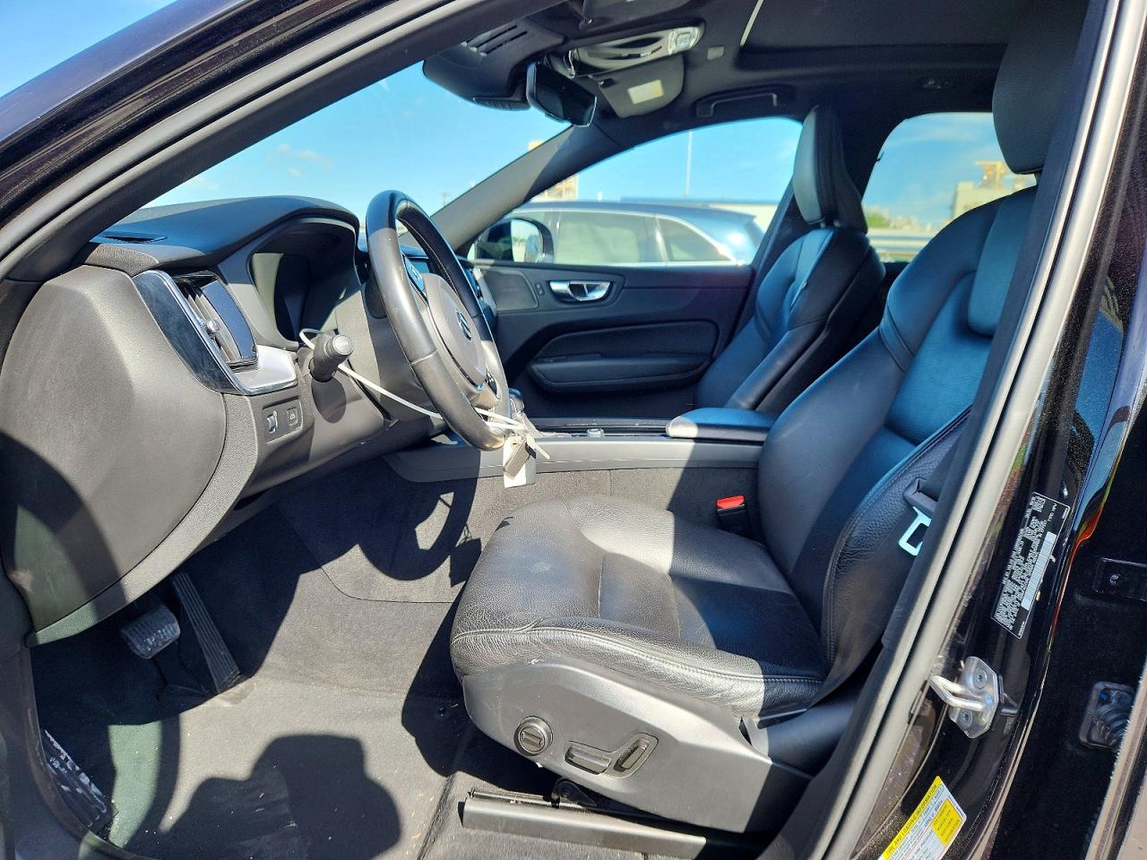 2020 VOLVO XC60 T5 MOMENTUM photo 7
