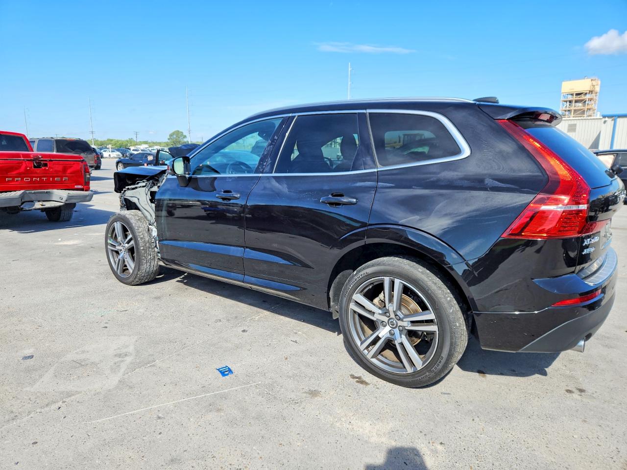 2020 VOLVO XC60 T5 MOMENTUM photo 2