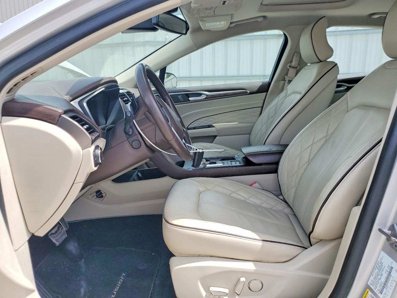 2017 FORD FUSION TITANIUM photo 19