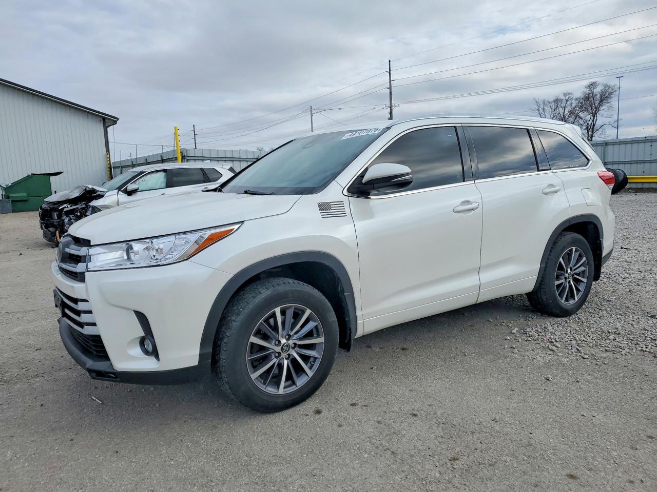 2018 TOYOTA HIGHLANDER