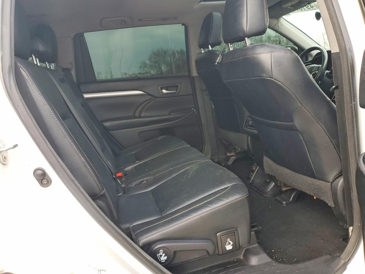 2018 TOYOTA HIGHLANDER XLE photo 31
