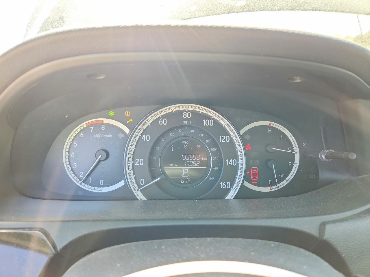 2017 HONDA ACCORD LX photo 9