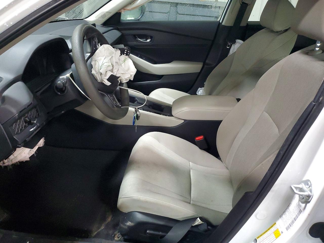 2024 HONDA ACCORD EX photo 13