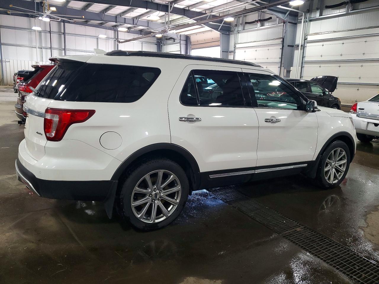 2017 FORD EXPLORER LIMITED photo 5