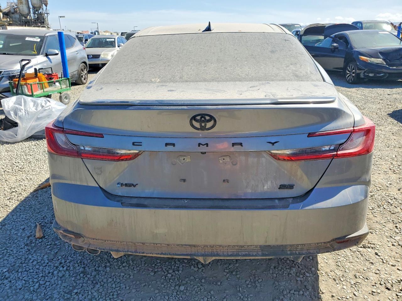 2025 TOYOTA CAMRY SE photo 6