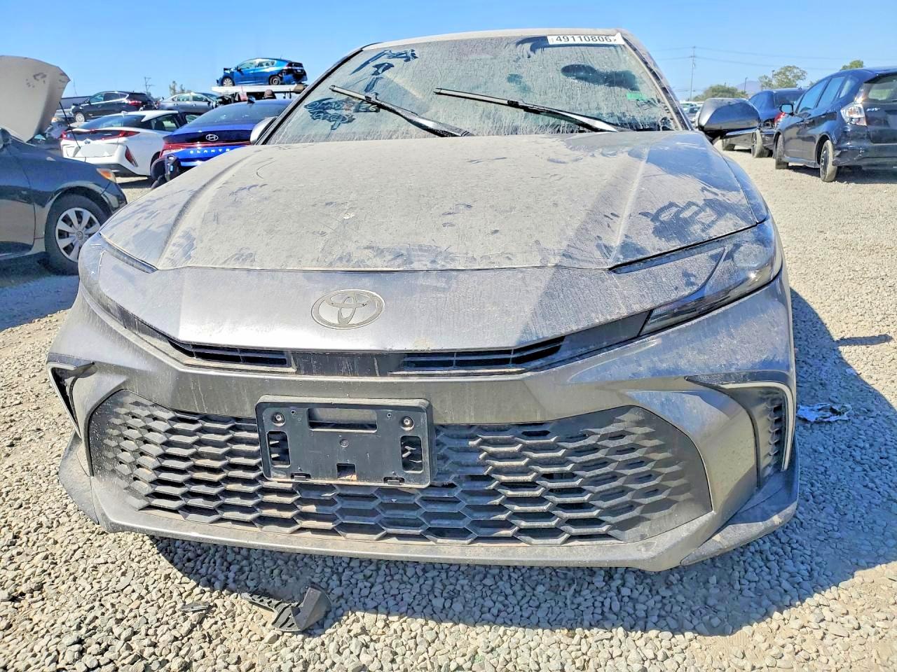 2025 TOYOTA CAMRY SE photo 5