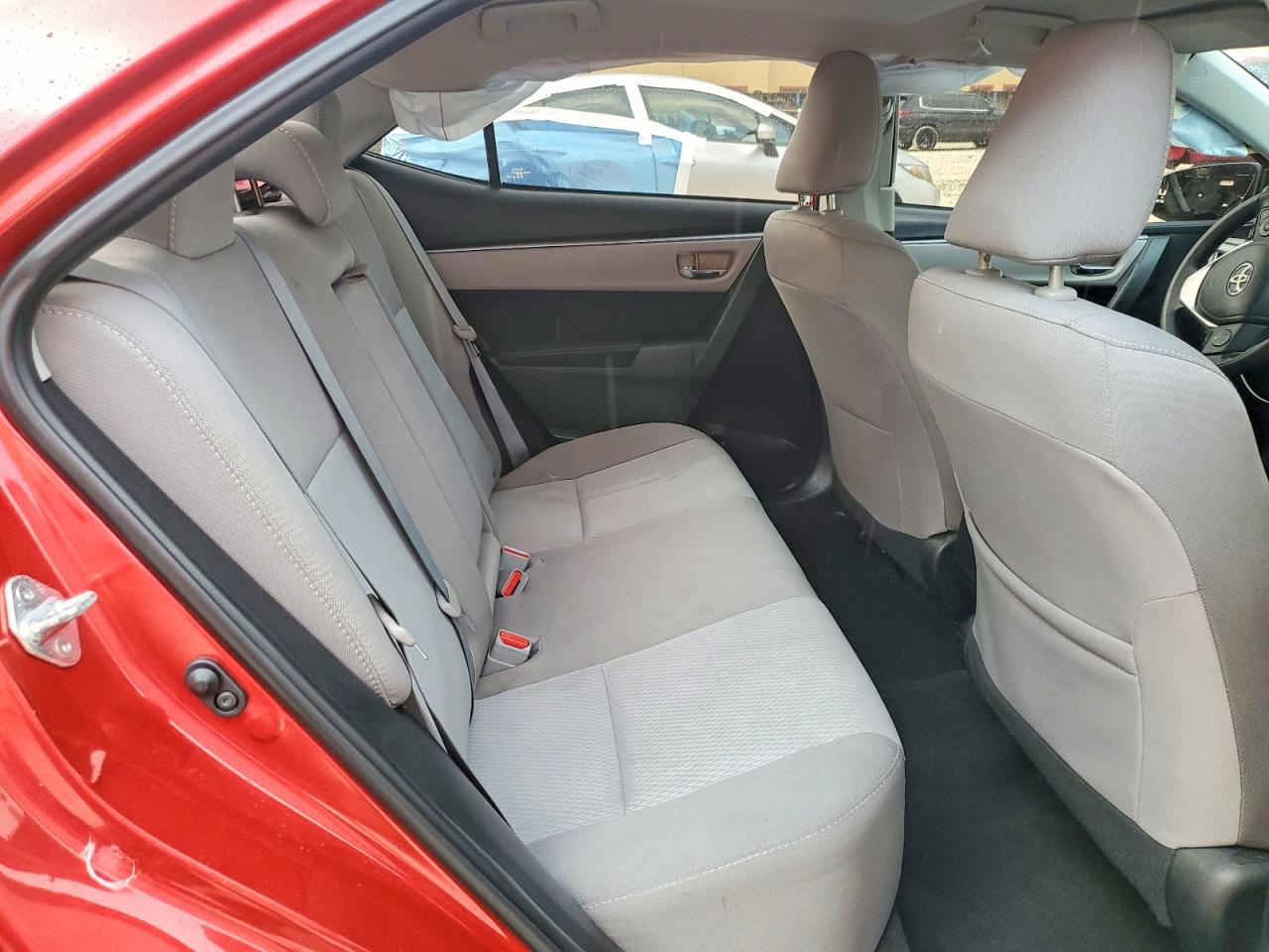 2016 TOYOTA COROLLA LE photo 19