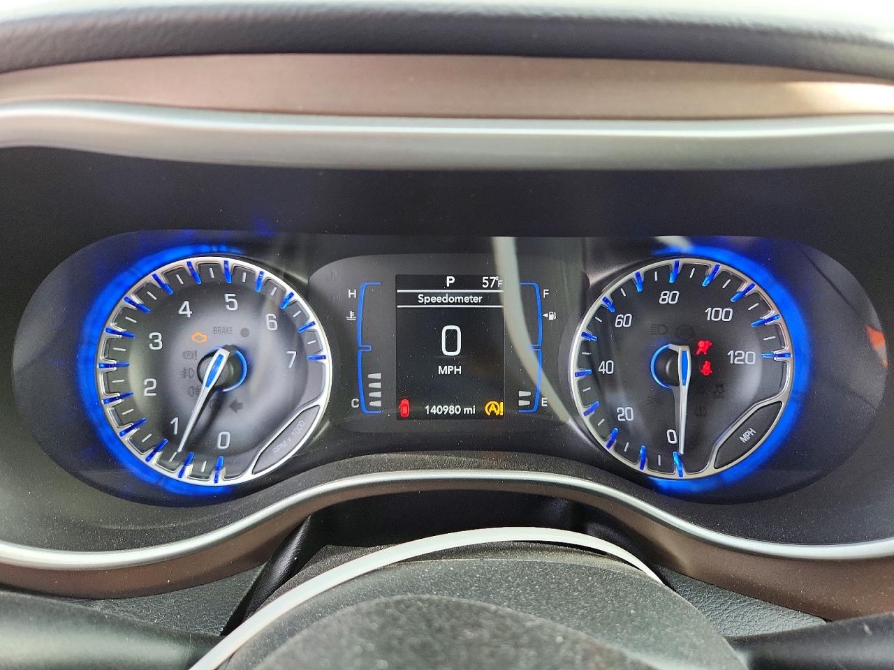 2019 CHRYSLER PACIFICA TOURING L photo 9