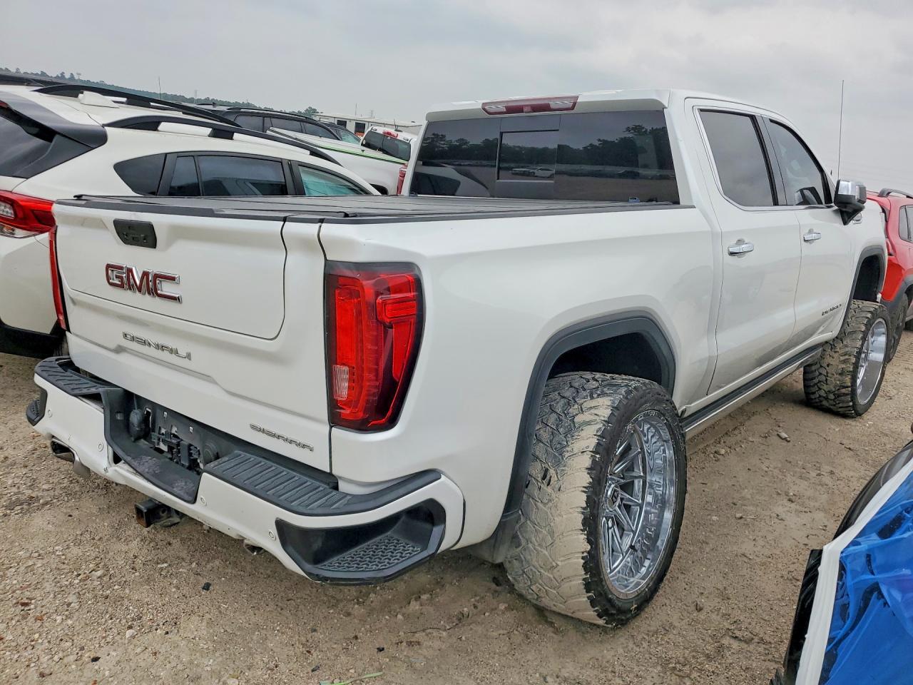 2019 GMC SIERRA K1500 DENALI photo 7