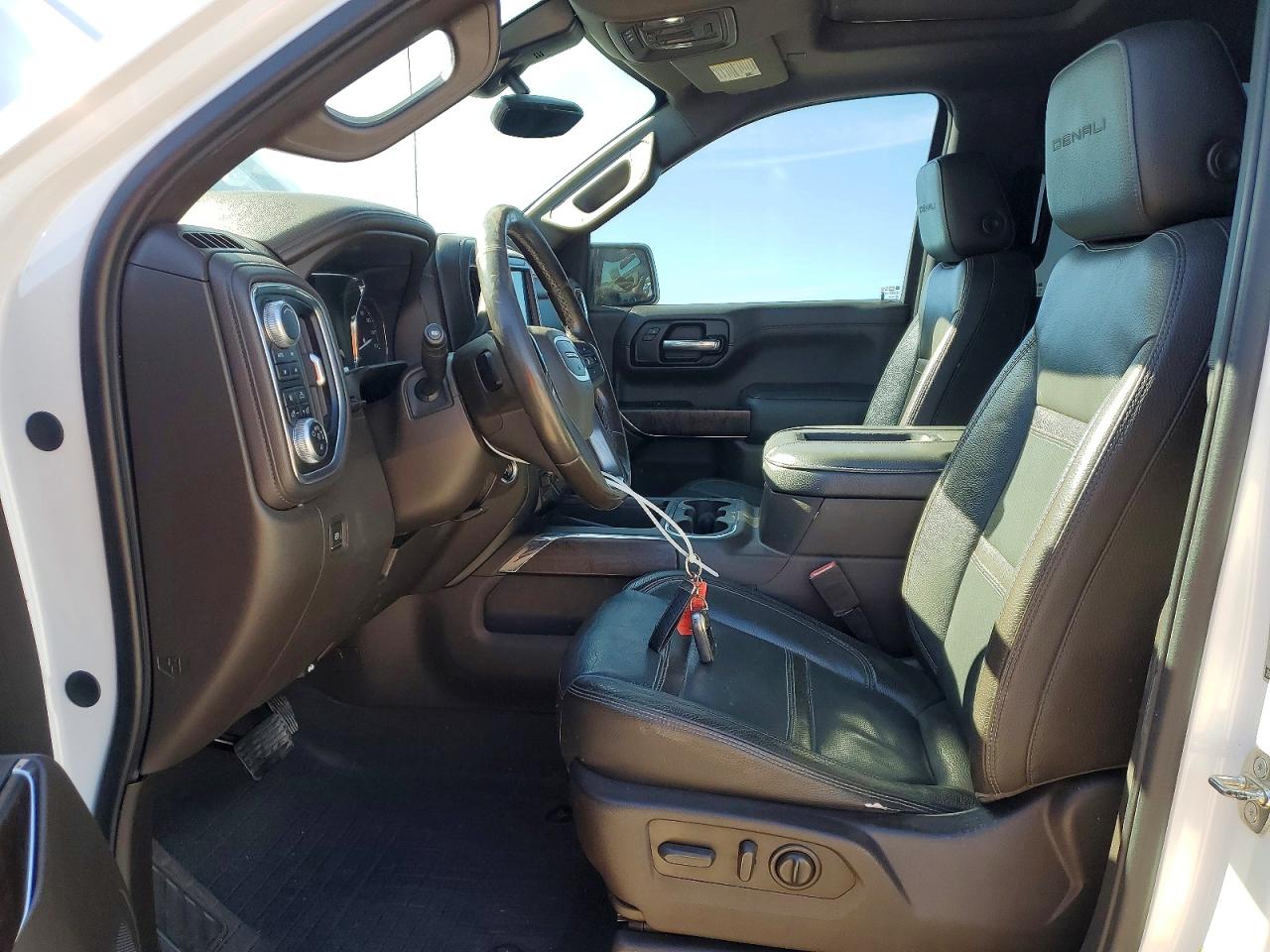 2019 GMC SIERRA K1500 DENALI photo 19