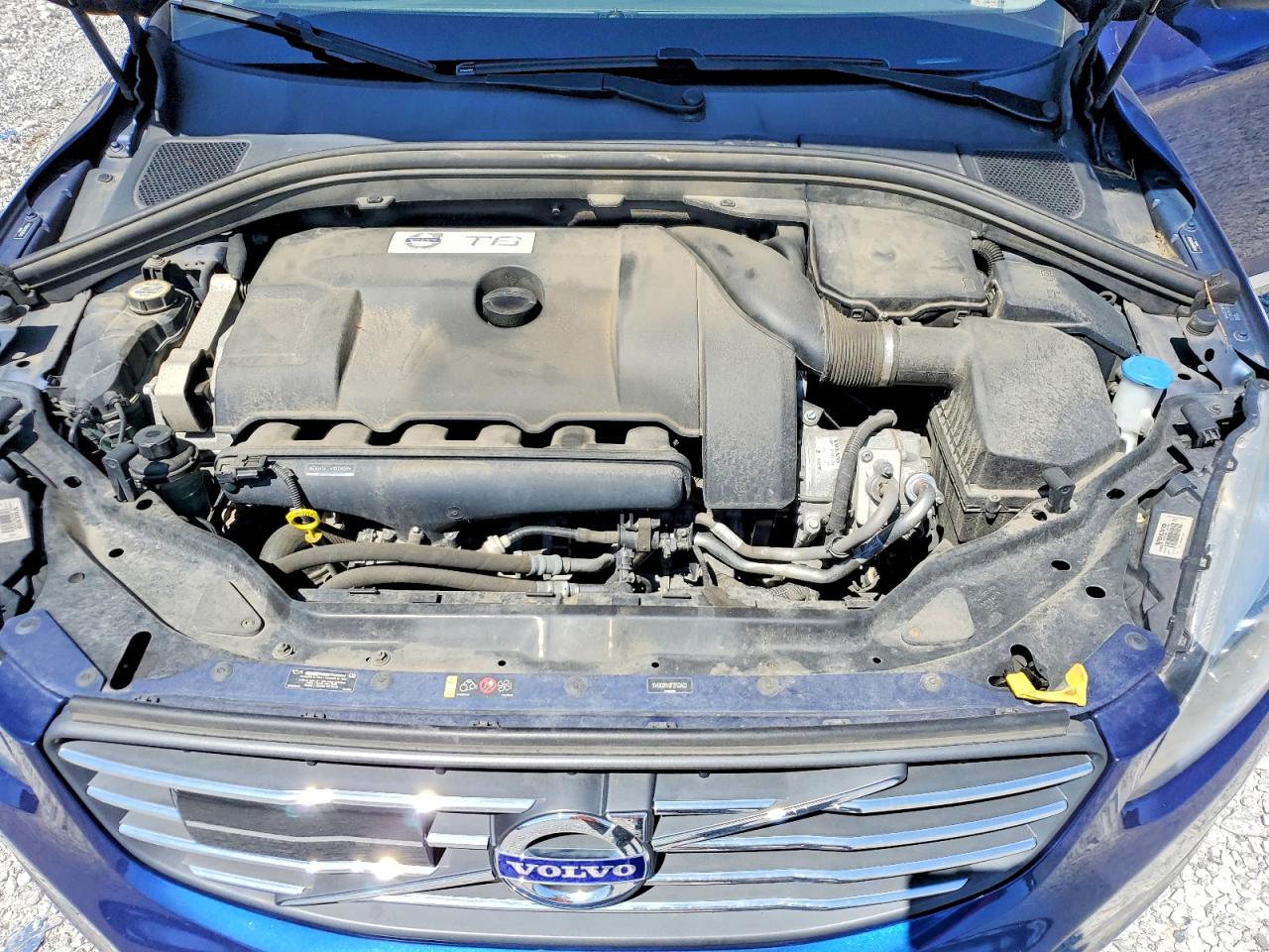 2015 VOLVO XC60 T6 PLATINUM photo 23