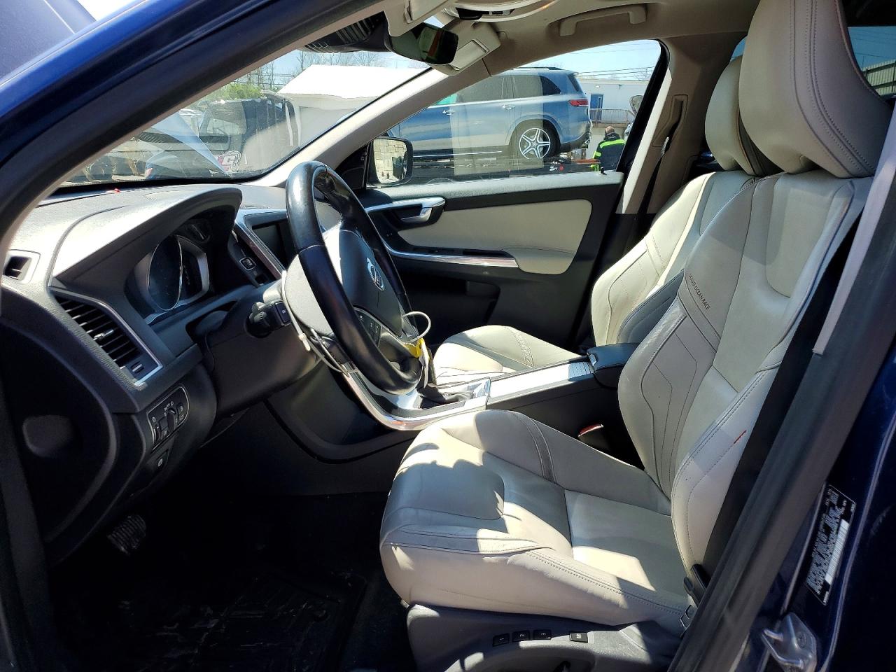 2015 VOLVO XC60 T6 PLATINUM photo 13