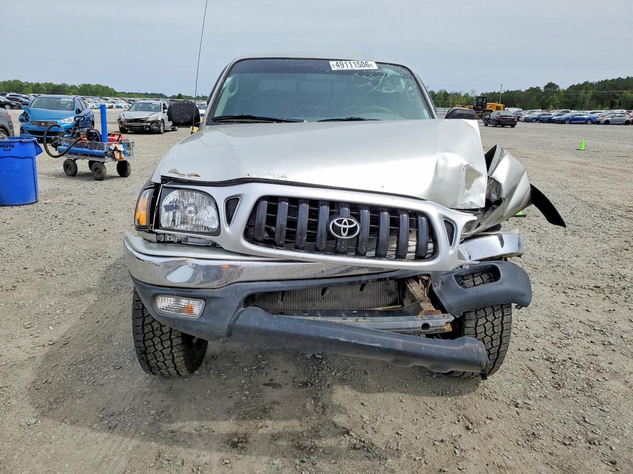 2004 TOYOTA TACOMA V6 photo 9