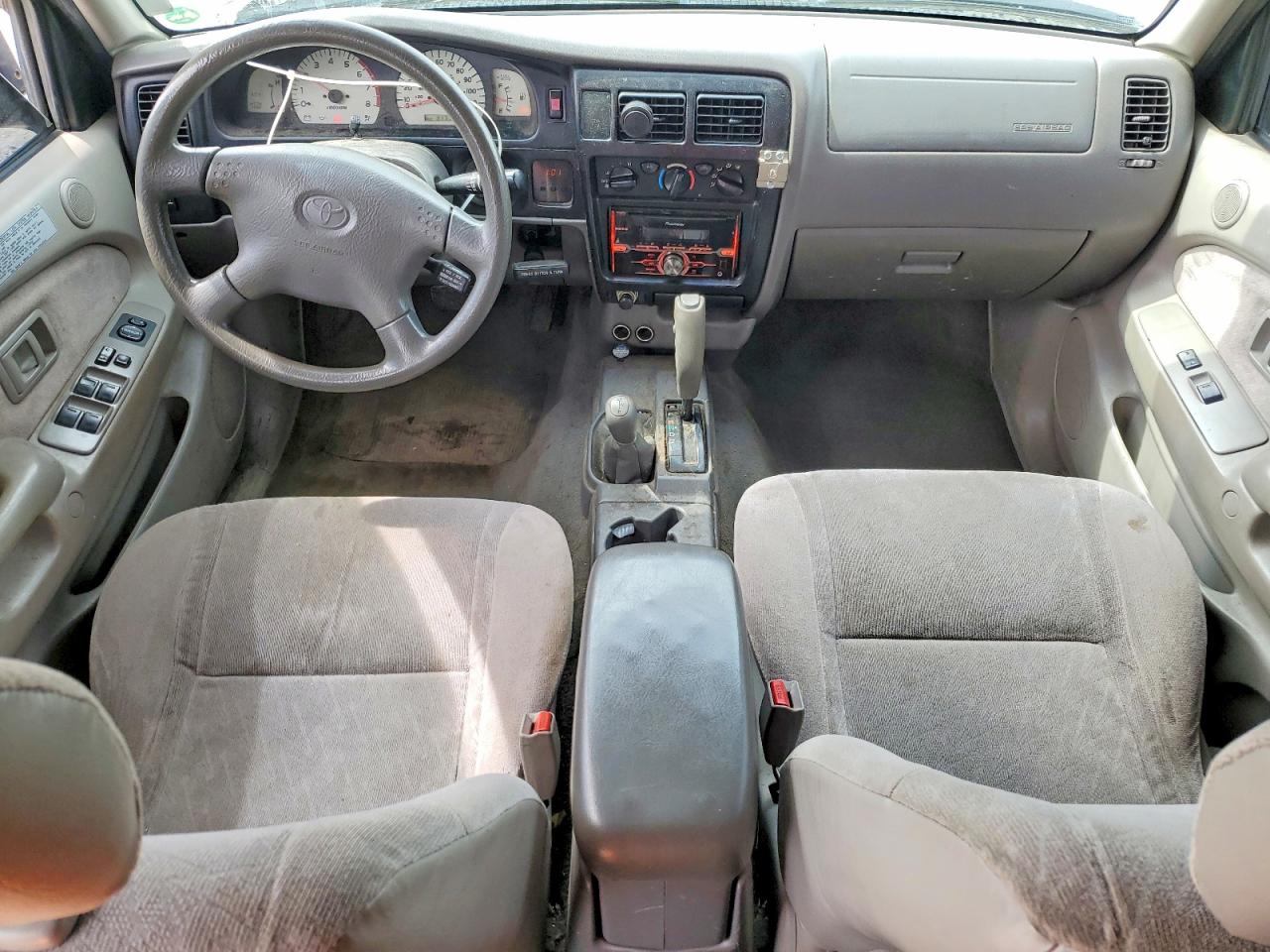 2004 TOYOTA TACOMA V6 photo 15