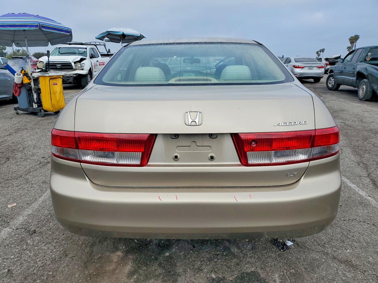2004 HONDA ACCORD LX photo 11