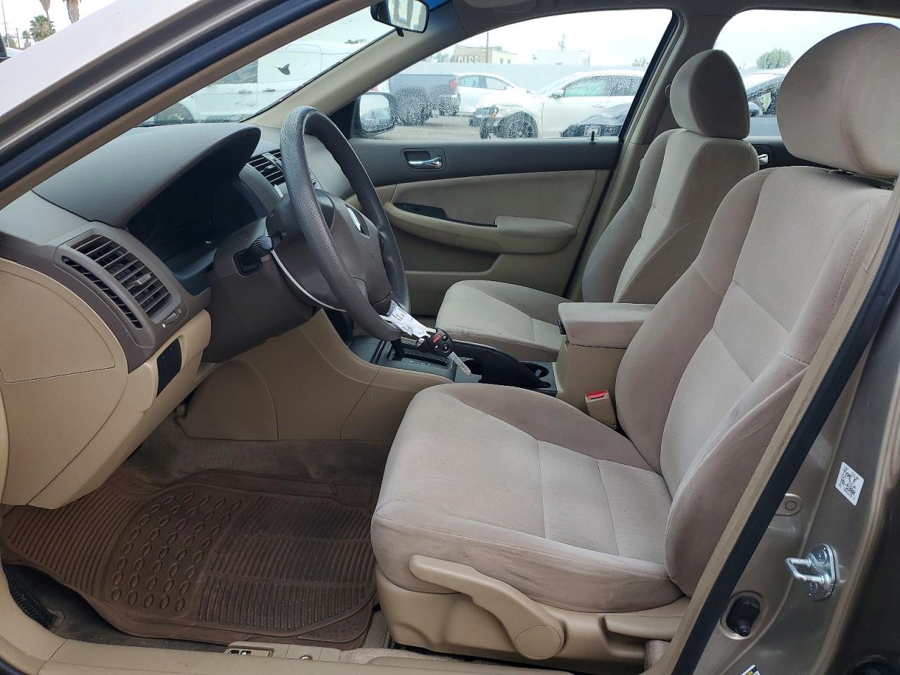 2004 HONDA ACCORD LX photo 13