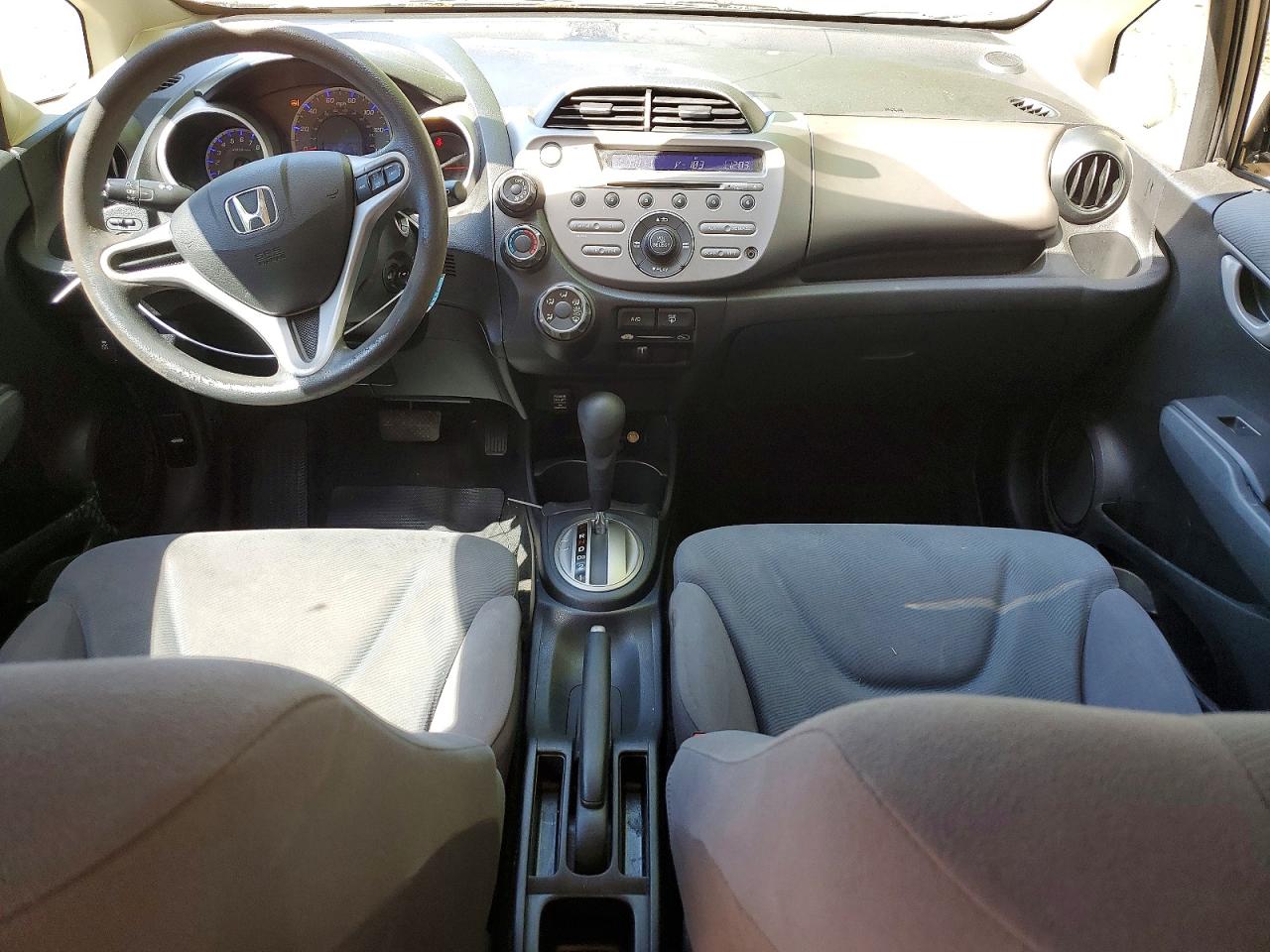 2013 HONDA FIT photo 15