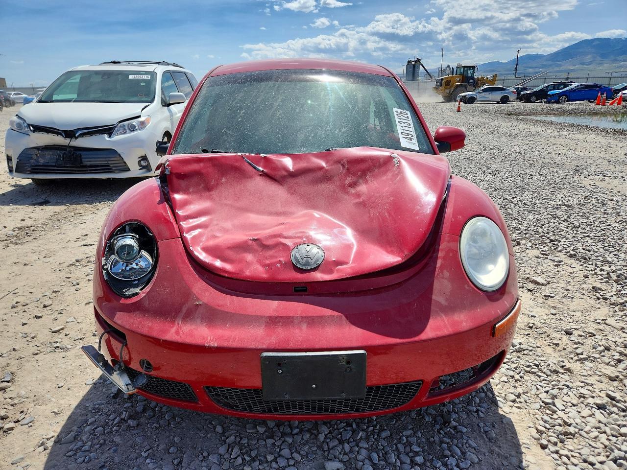 2008 VOLKSWAGEN NEW BEETLE S photo 5