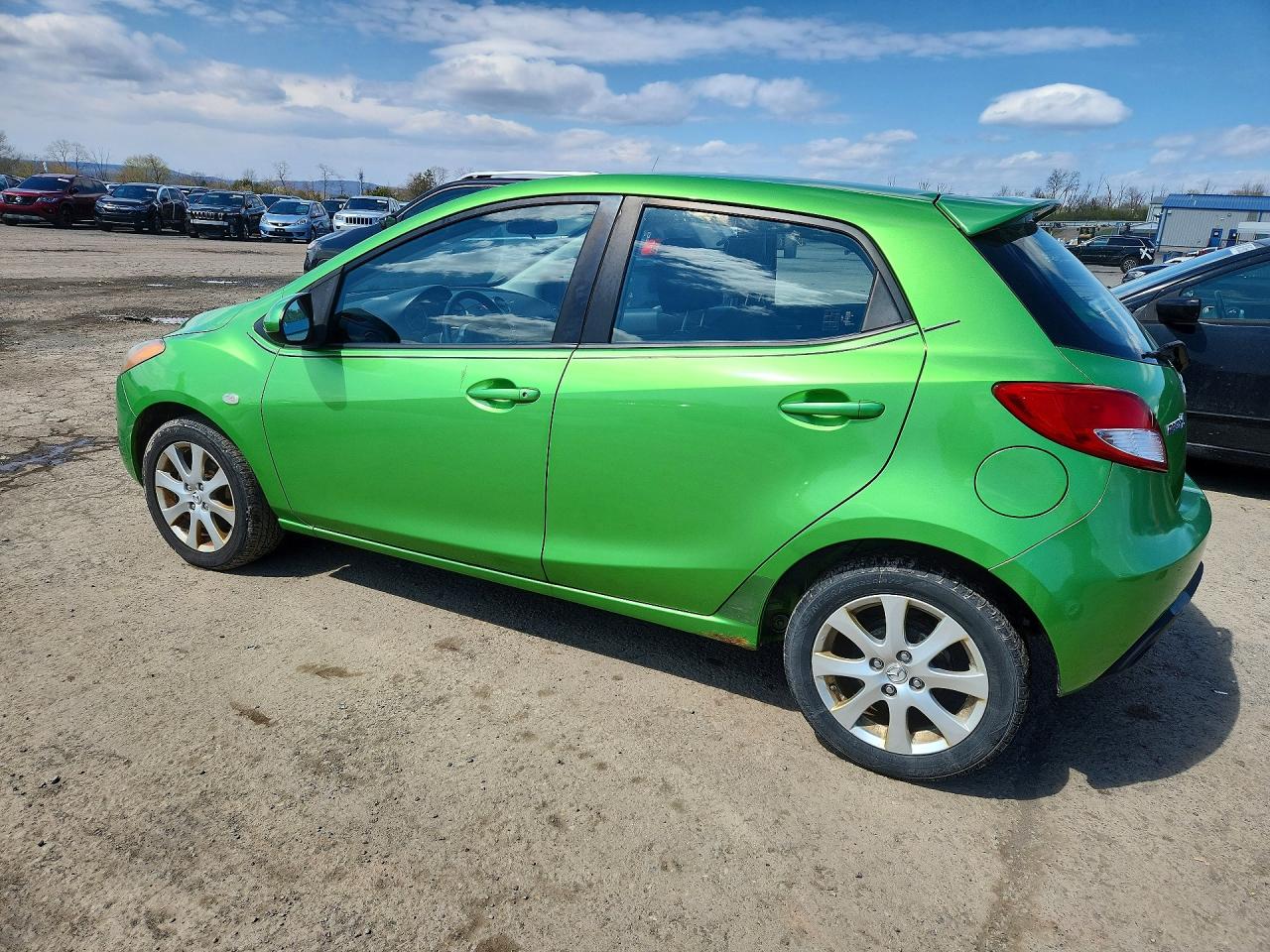 2011 MAZDA MAZDA2 photo 3