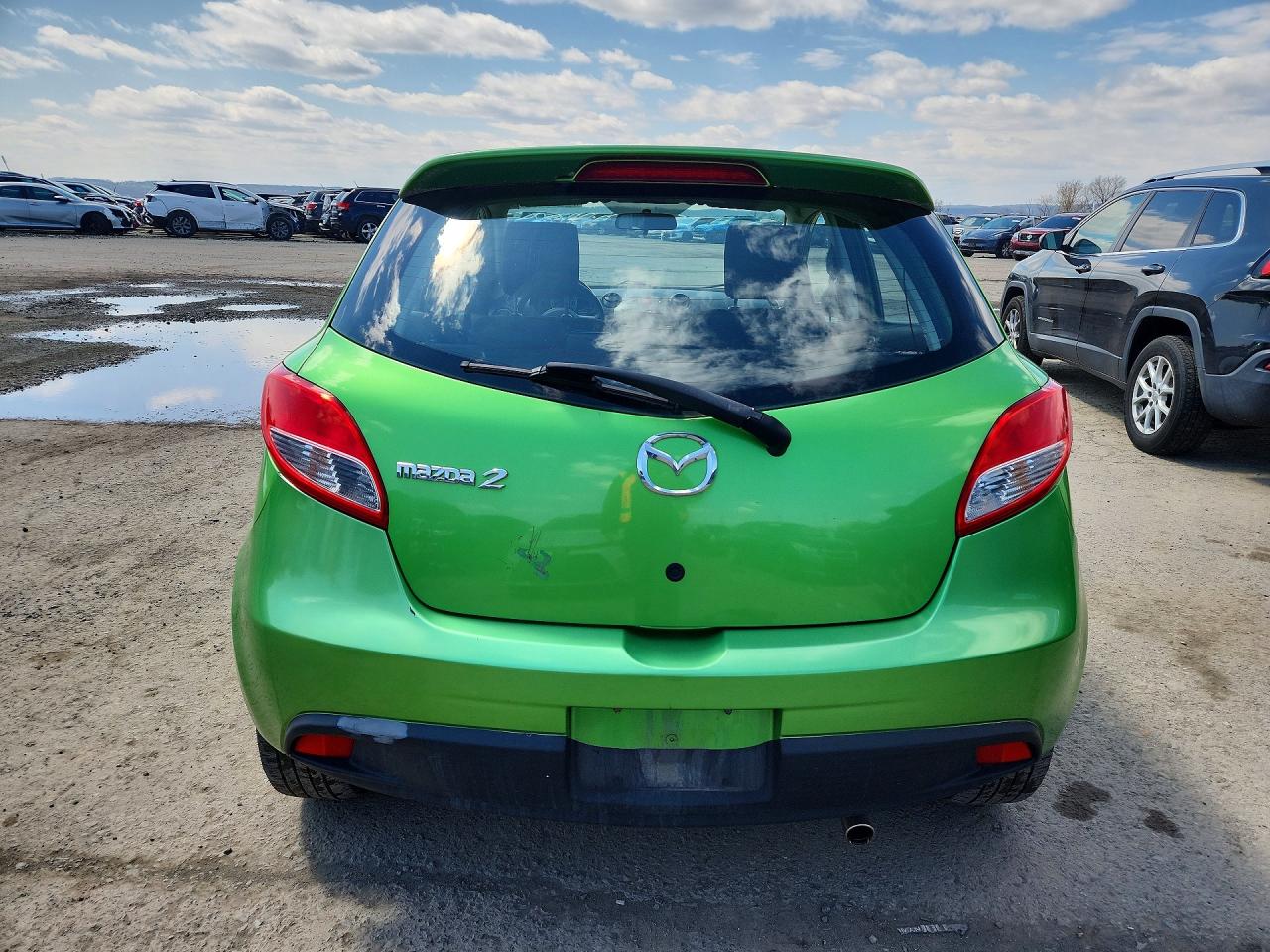 2011 MAZDA MAZDA2 photo 11