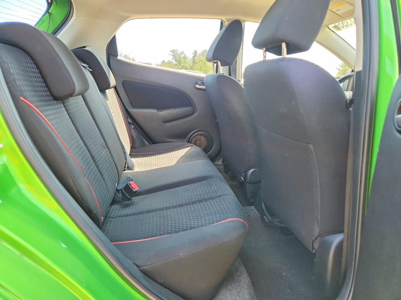2011 MAZDA MAZDA2 photo 19