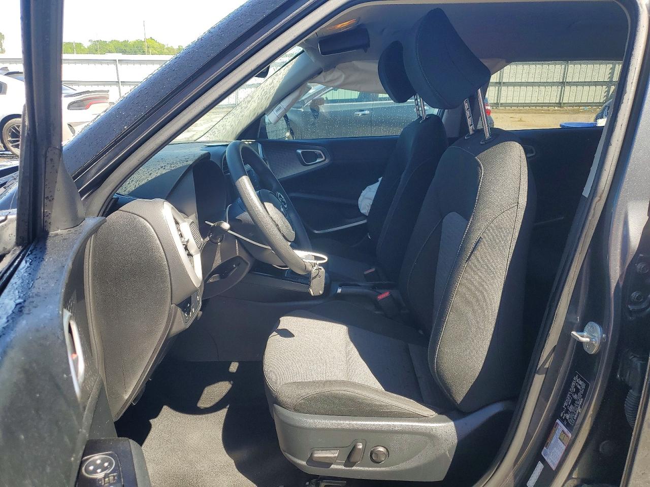 2021 KIA SOUL S photo 7