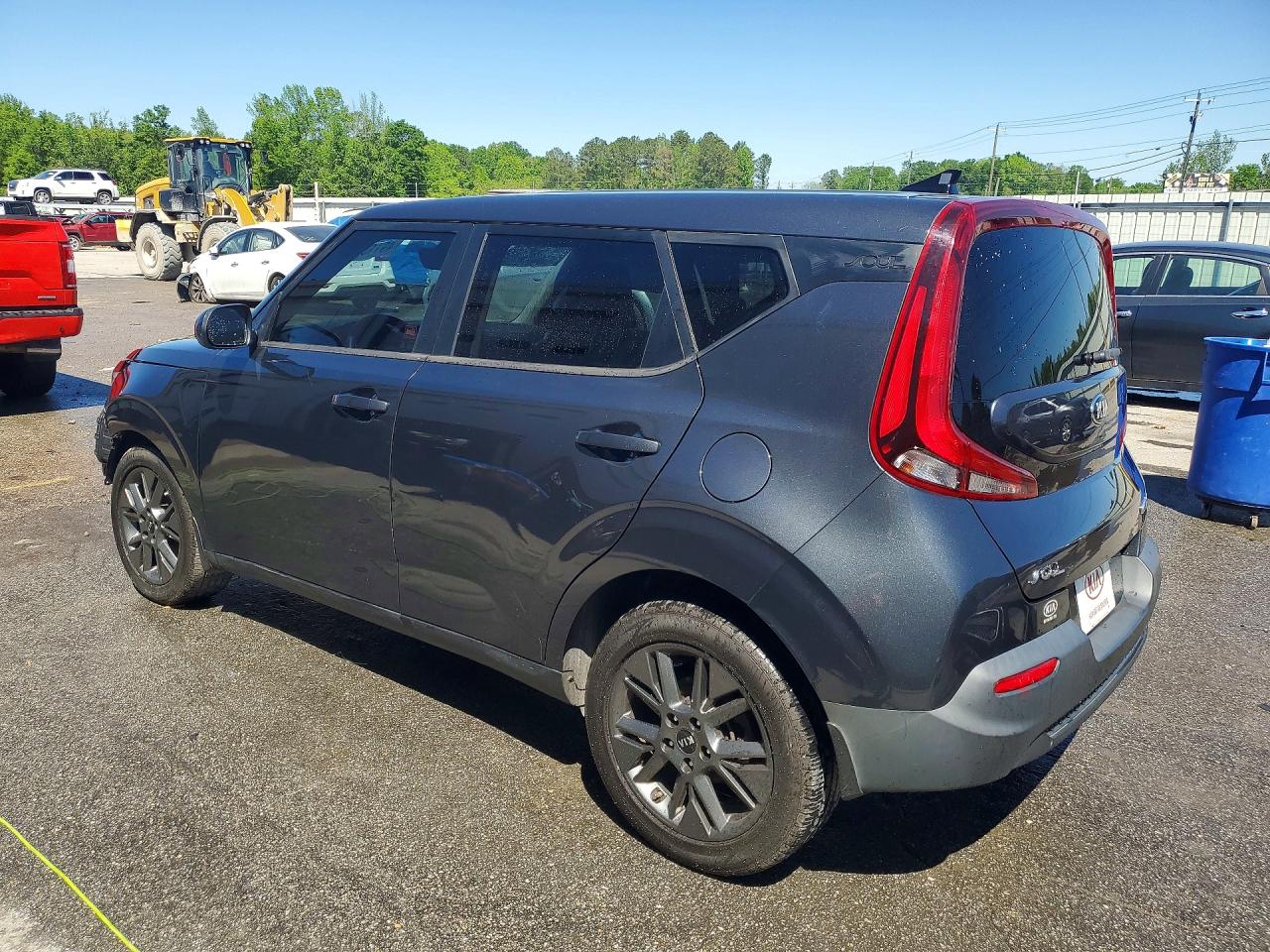 2021 KIA SOUL S photo 2